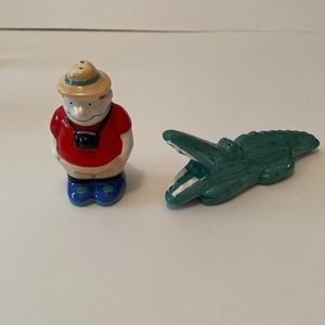 Salt & pepper shaker